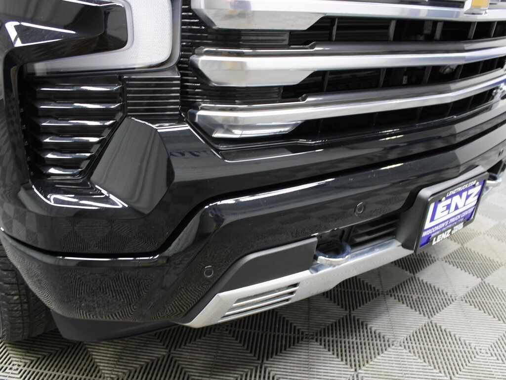 2024 Chevrolet Silverado 1500 4x4 Crew Cab High Country Fond du Lac WI