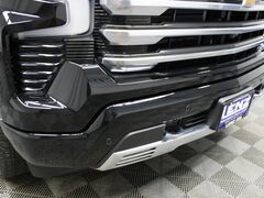 2024 Chevrolet Silverado 1500 4x4 Crew Cab High Country Fond du Lac WI
