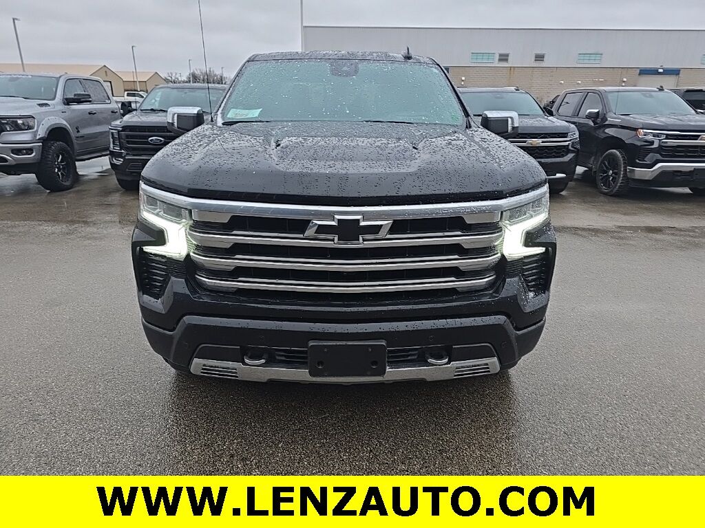 2024 Chevrolet Silverado 1500 4x4 Crew Cab High Country Fond du Lac WI