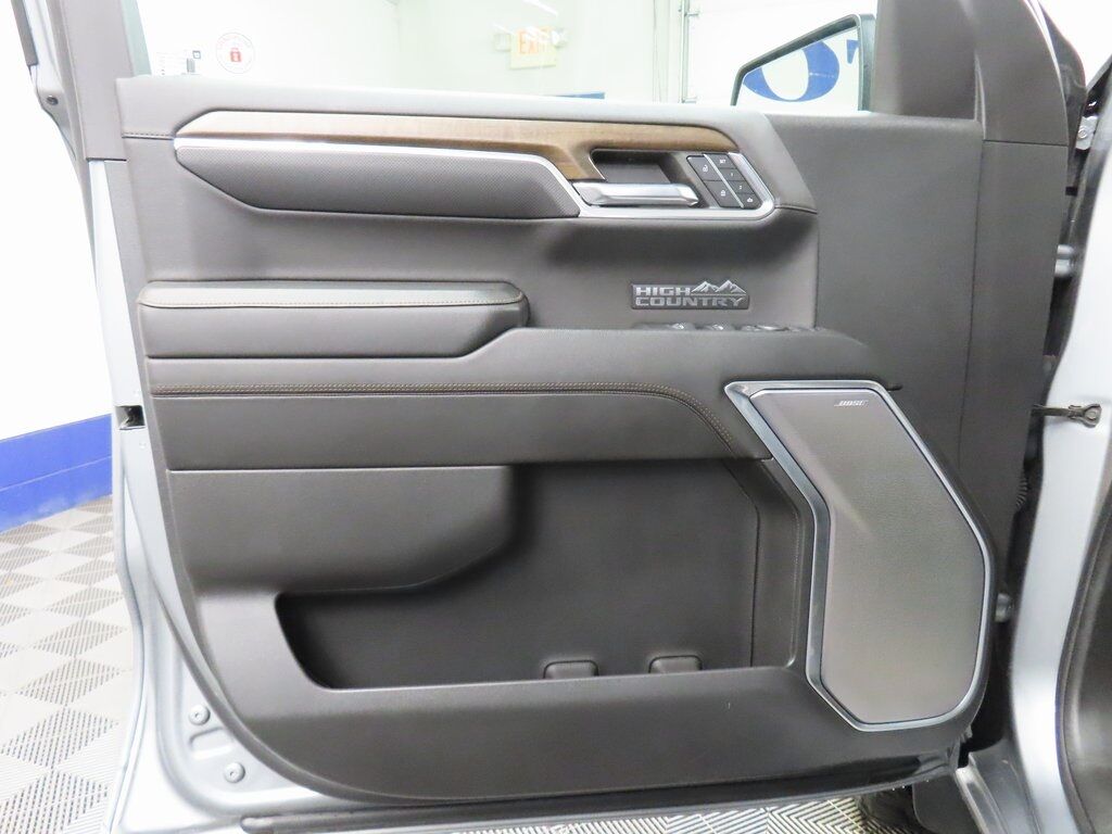 2024 Chevrolet Silverado 1500 4x4 Crew Cab High Country Fond du Lac WI