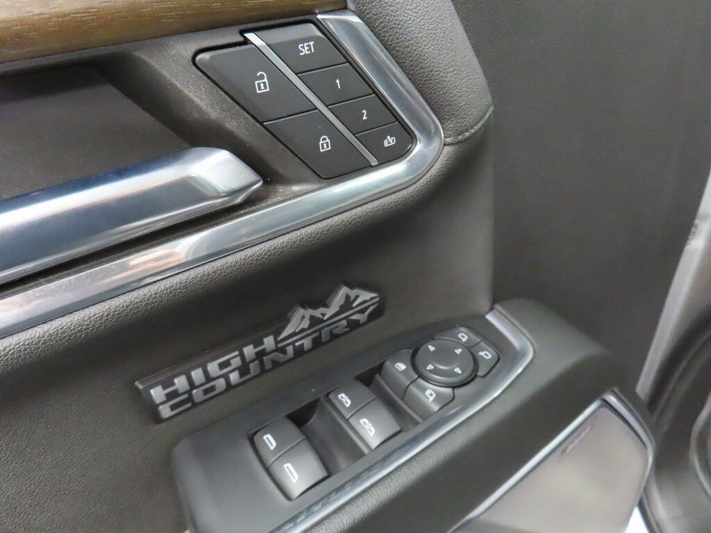 2024 Chevrolet Silverado 1500 4x4 Crew Cab High Country Fond du Lac WI