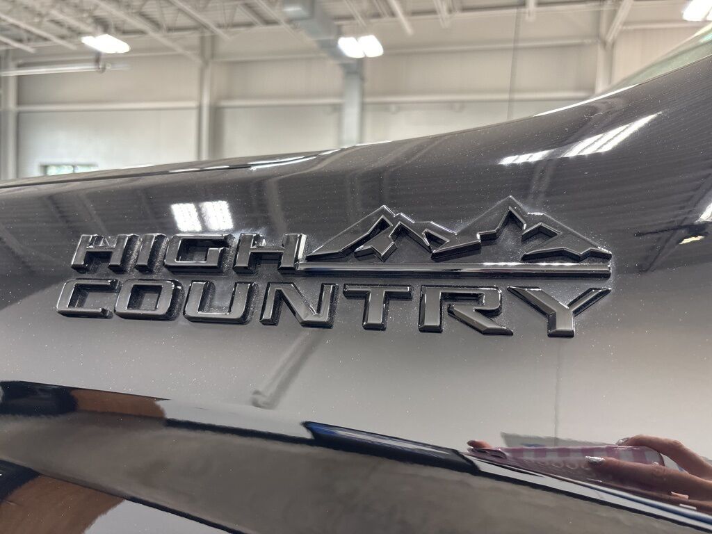 2024 Chevrolet Silverado 1500 4x4 Crew Cab High Country Minocqua WI
