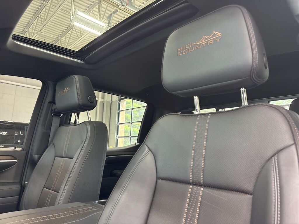 2024 Chevrolet Silverado 1500 4x4 Crew Cab High Country Minocqua WI