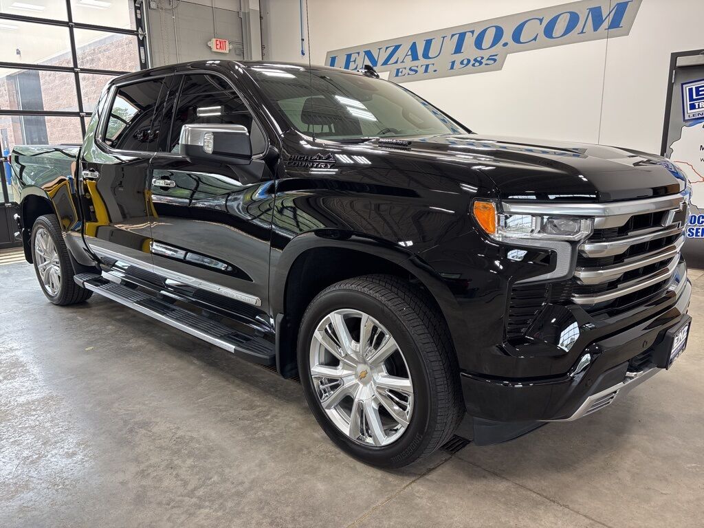 2024 Chevrolet Silverado 1500 4x4 Crew Cab High Country Minocqua WI