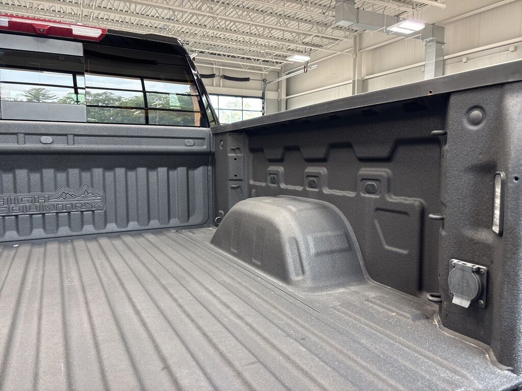 2024 Chevrolet Silverado 1500 4x4 Crew Cab High Country Minocqua WI
