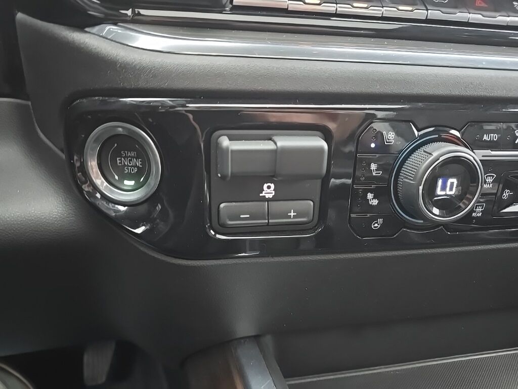 2024 Chevrolet Silverado 1500 4x4 Crew Cab High Country Minocqua WI