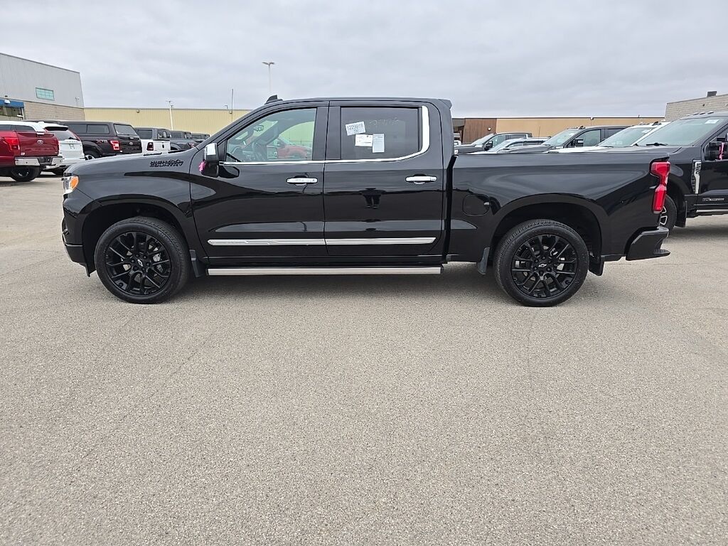 2024 Chevrolet Silverado 1500 4x4 Crew Cab High Country Minocqua WI