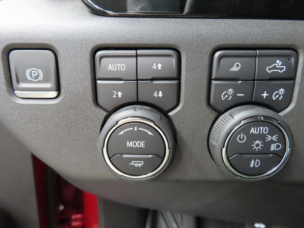 2024 Chevrolet Silverado 1500 4x4 Crew Cab LT Trail Boss Fond du Lac WI