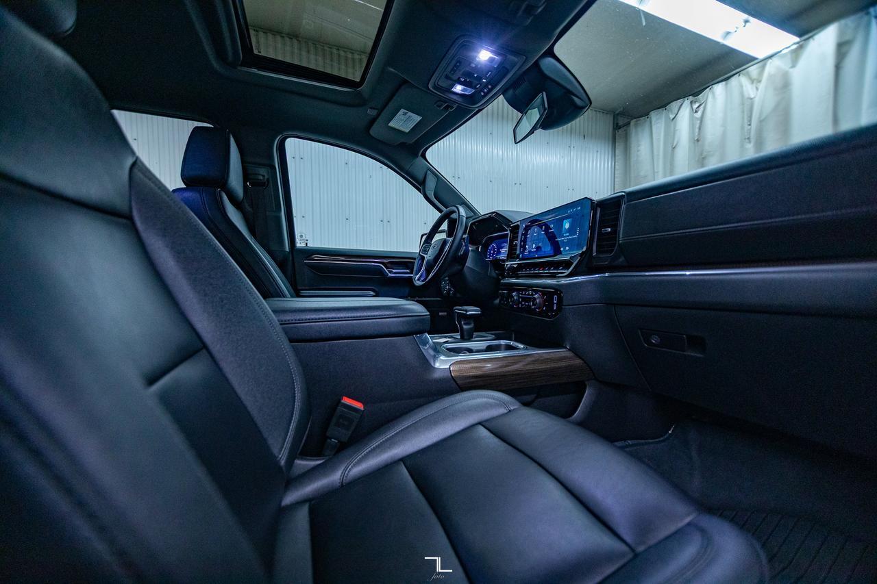 2024 Chevrolet Silverado 1500 4x4 Crew Cab LT Trail Boss Z71 Diesel Leather Roof Nav Red Deer AB