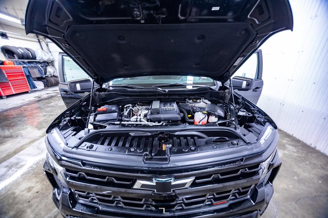 2024 Chevrolet Silverado 1500 4x4 Crew Cab LT Trail Boss Z71 Diesel Leather Roof Nav Red Deer AB