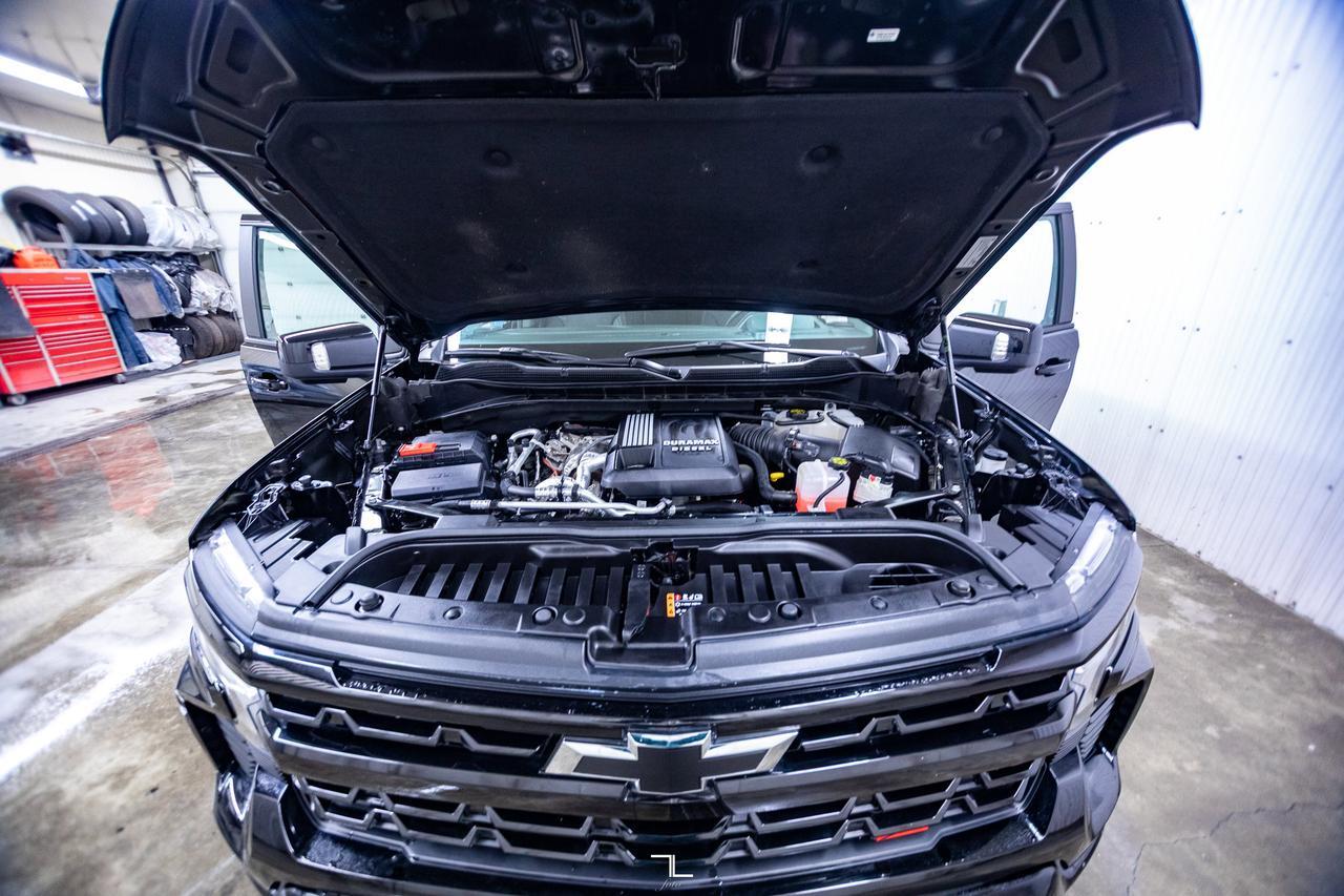 2024 Chevrolet Silverado 1500 4x4 Crew Cab LT Trail Boss Z71 Diesel Leather Roof Nav Red Deer AB