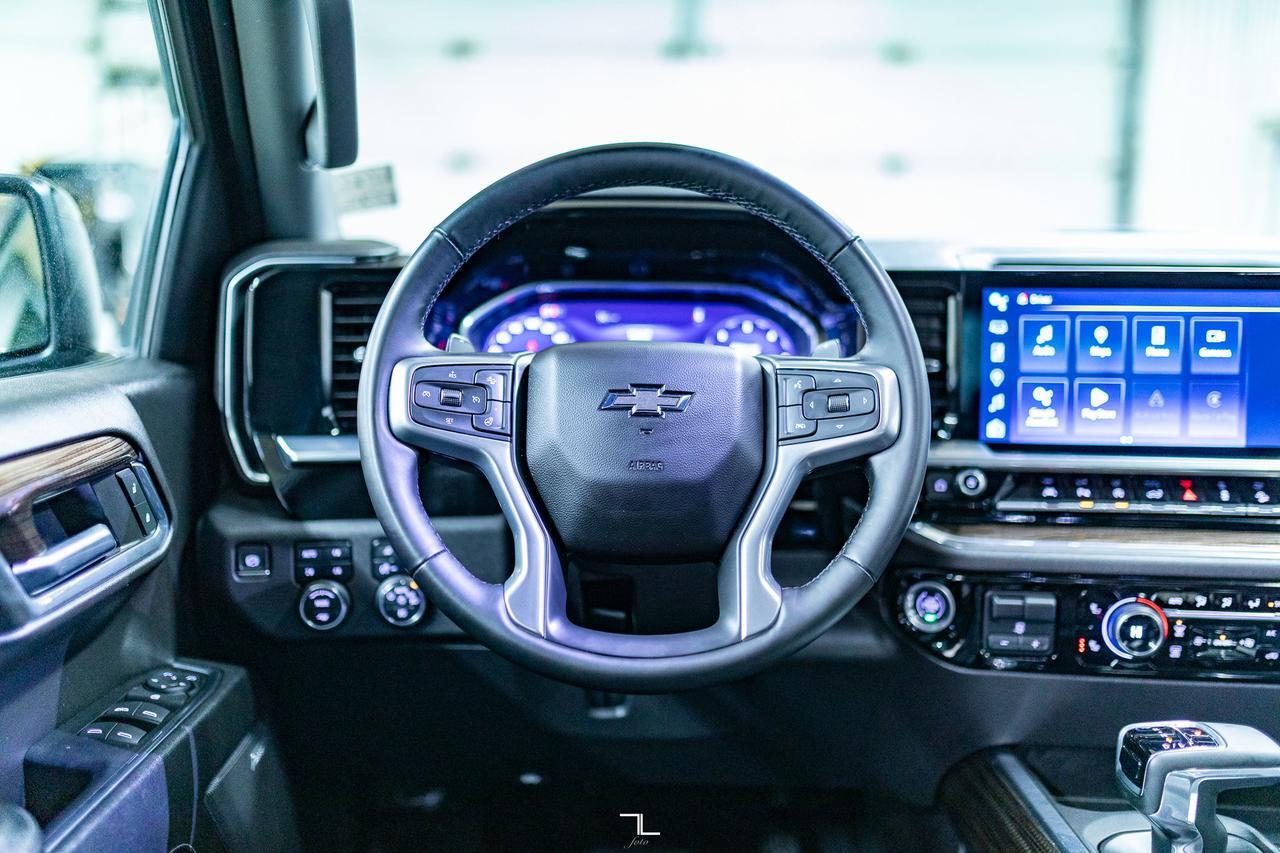 2024 Chevrolet Silverado 1500 4x4 Crew Cab LT Trail Boss Z71 Diesel Leather Roof Nav Red Deer AB