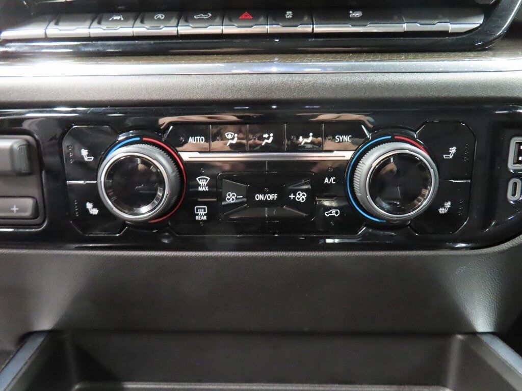 2024 Chevrolet Silverado 1500 4x4 Crew Cab RST Fond du Lac WI