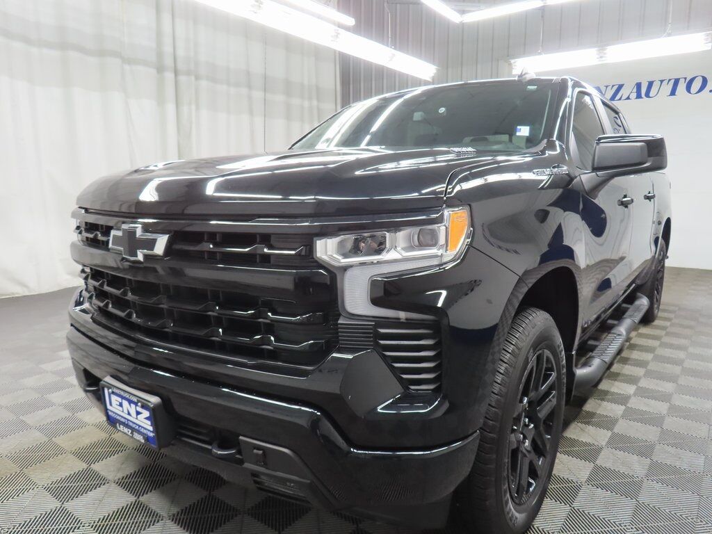 2024 Chevrolet Silverado 1500 4x4 Crew Cab RST Fond du Lac WI