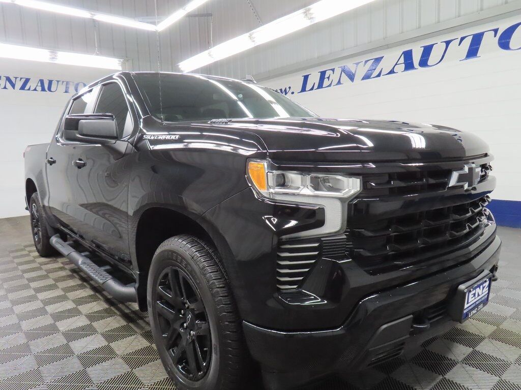 2024 Chevrolet Silverado 1500 4x4 Crew Cab RST Fond du Lac WI