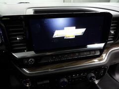 2024 Chevrolet Silverado 1500 4x4 Crew Cab RST Fond du Lac WI