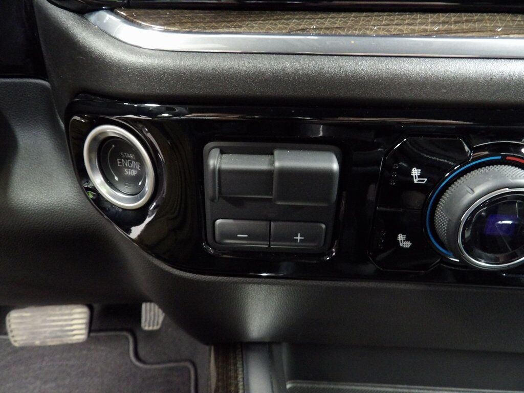 2024 Chevrolet Silverado 1500 4x4 Crew Cab RST Fond du Lac WI