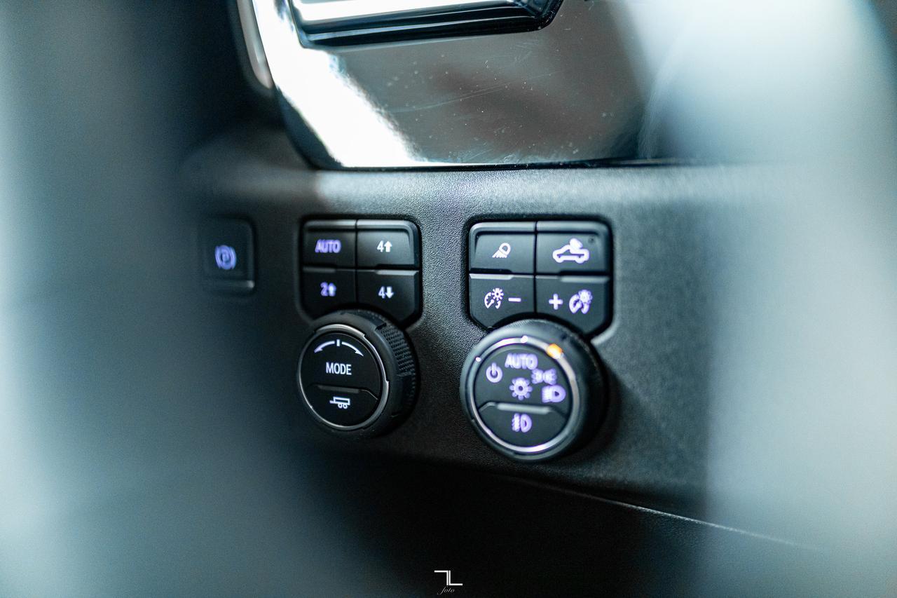 2024 Chevrolet Silverado 1500 4x4 Crew Cab RST Z71 Leather BCam Red Deer AB