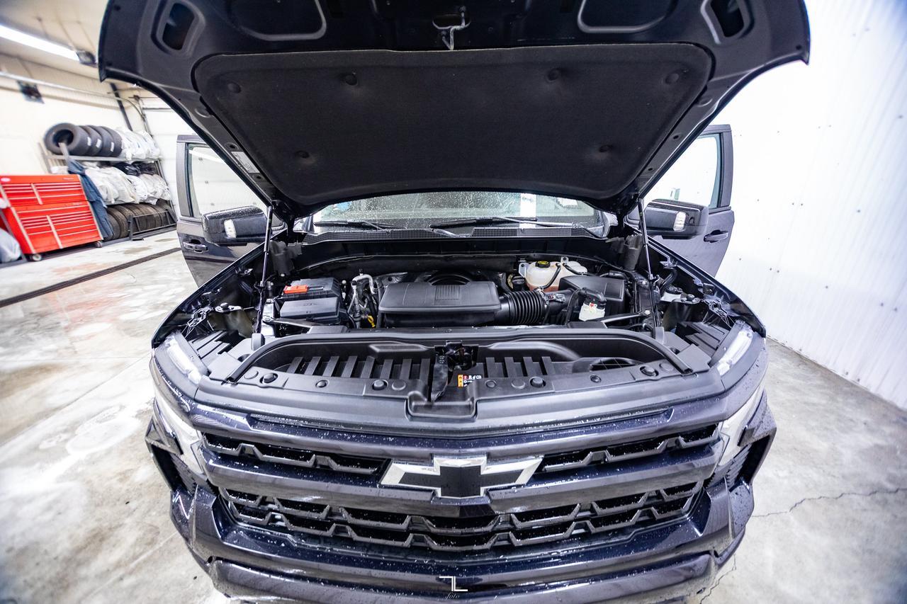 2024 Chevrolet Silverado 1500 4x4 Crew Cab RST Z71 Leather BCam Red Deer AB