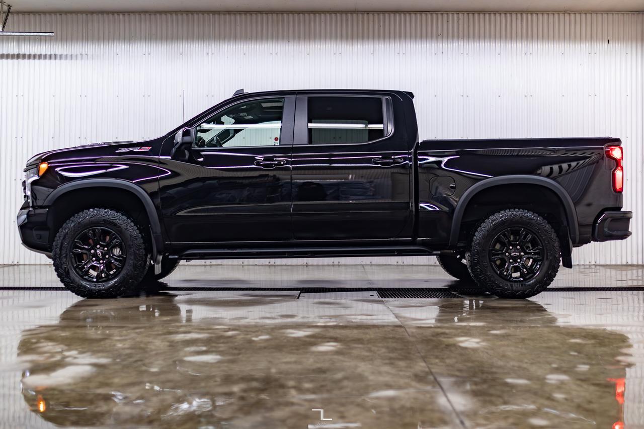 2024 Chevrolet Silverado 1500 4x4 Crew Cab ZR2 Diesel Leather Roof Nav BCam Red Deer AB
