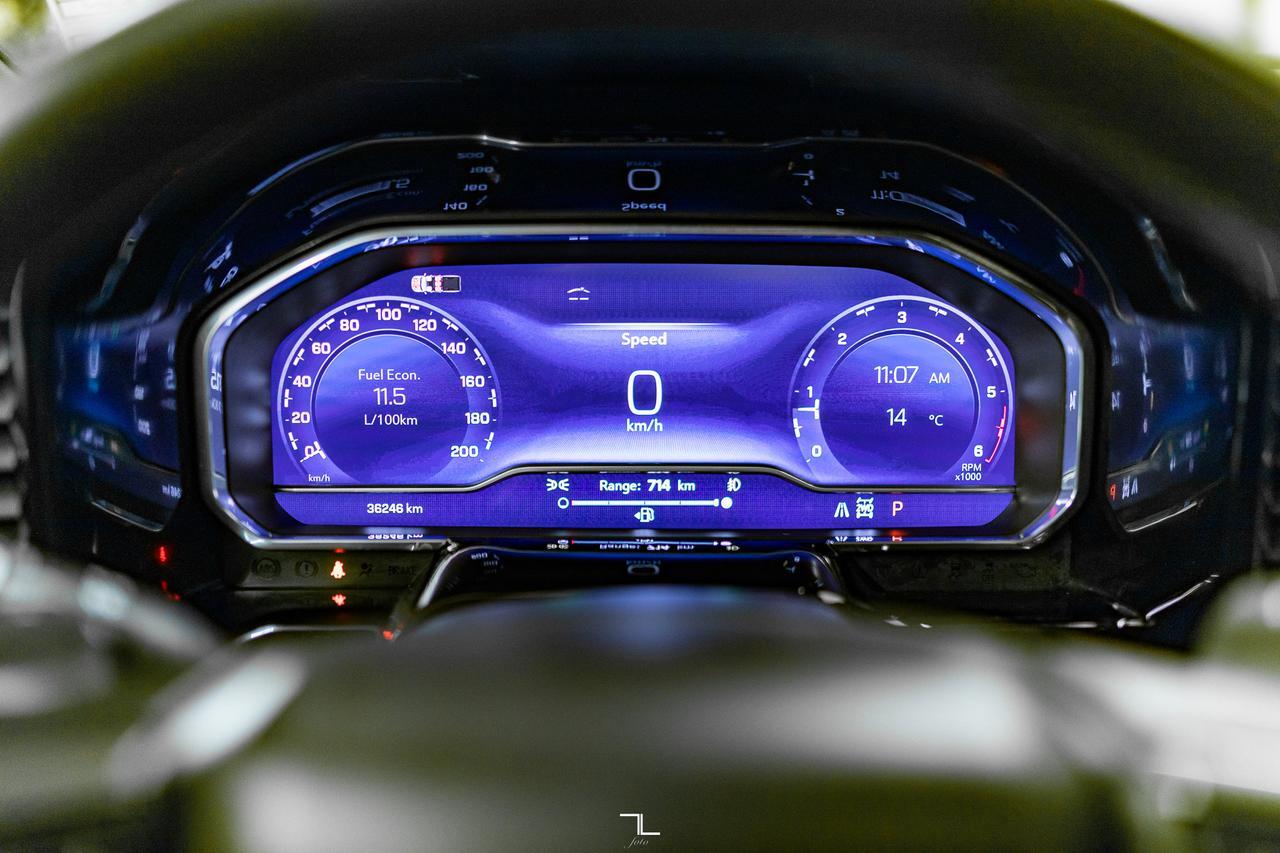 2024 Chevrolet Silverado 1500 4x4 Crew Cab ZR2 Diesel Leather Roof Nav BCam Red Deer AB