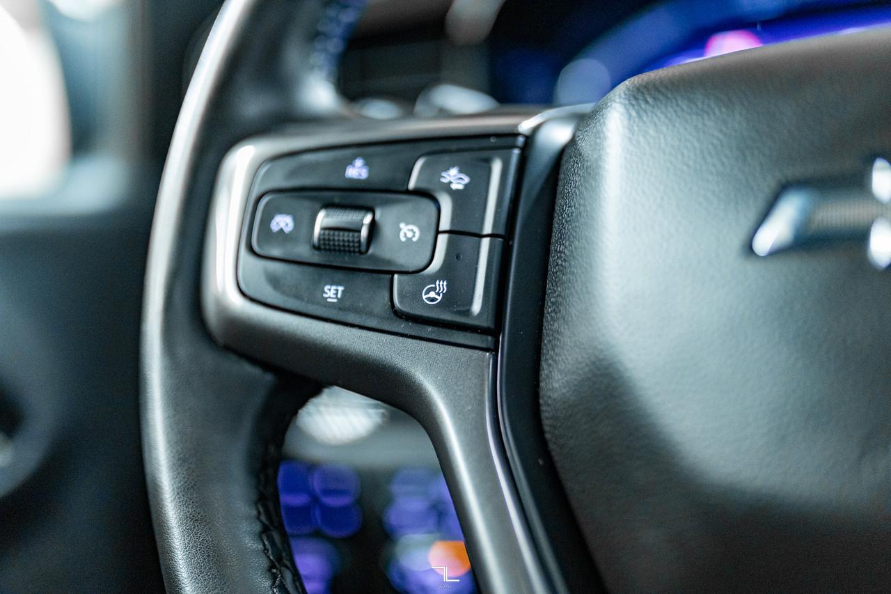 2024 Chevrolet Silverado 1500 4x4 Crew Cab ZR2 Diesel Leather Roof Nav BCam Red Deer AB