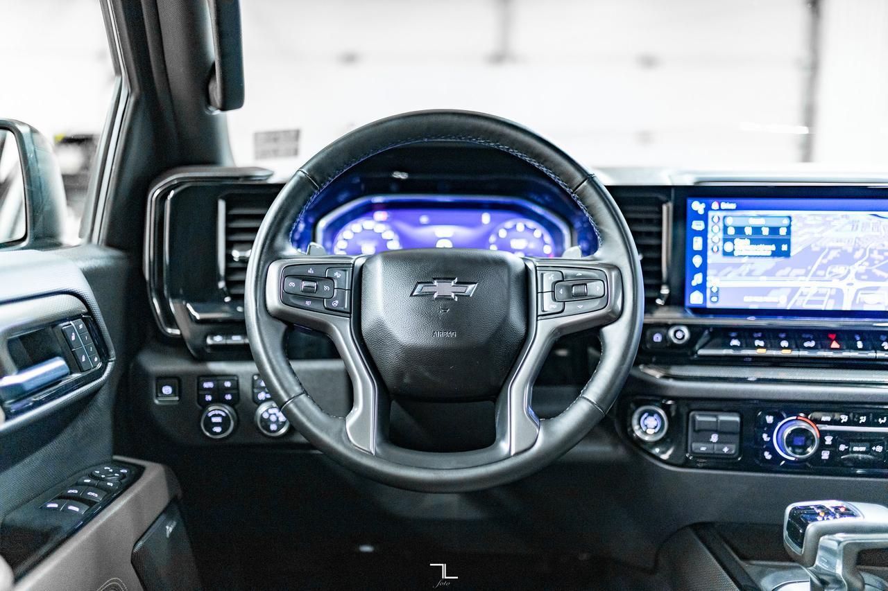 2024 Chevrolet Silverado 1500 4x4 Crew Cab ZR2 Diesel Leather Roof Nav BCam Red Deer AB