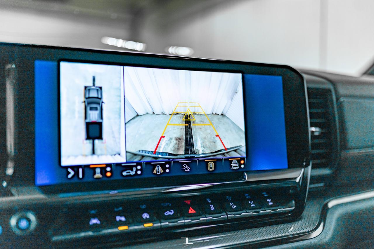 2024 Chevrolet Silverado 1500 4x4 Crew Cab ZR2 Diesel Leather Roof Nav BCam Red Deer AB