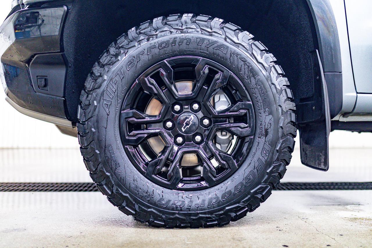 2024 Chevrolet Silverado 1500 4x4 Crew Cab ZR2 Leather Roof Nav BCam Red Deer AB