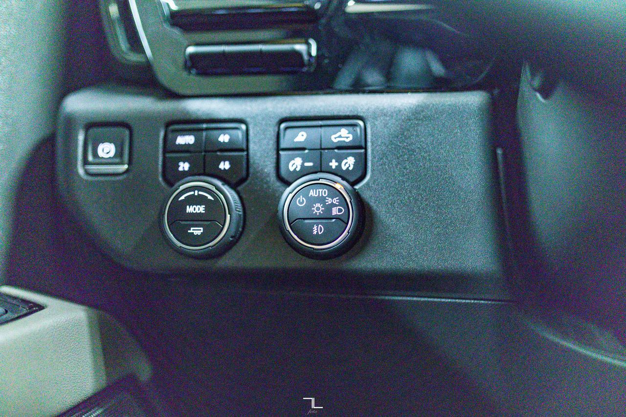 2024 Chevrolet Silverado 1500 4x4 Crew Cab ZR2 Leather Roof Nav BCam Red Deer AB