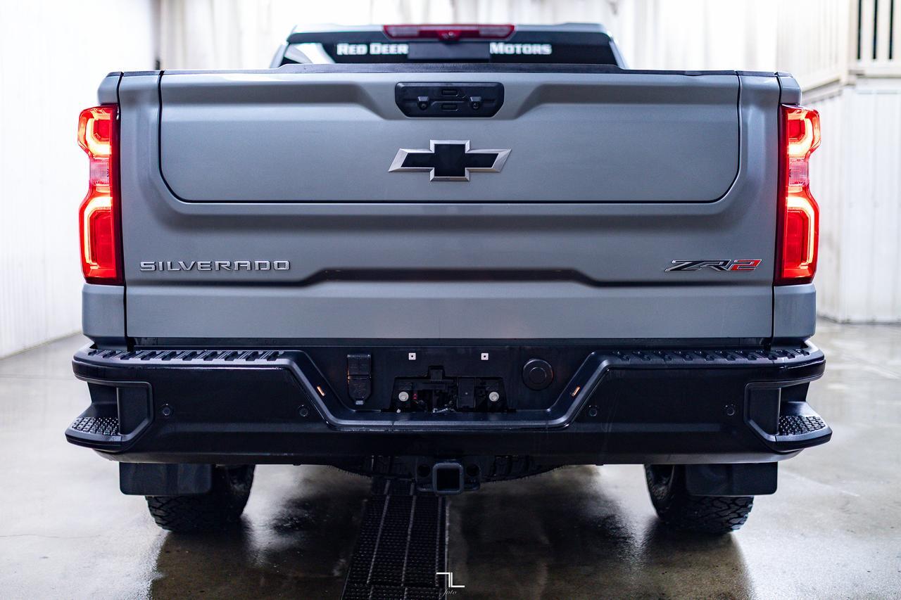 2024 Chevrolet Silverado 1500 4x4 Crew Cab ZR2 Leather Roof Nav BCam Red Deer AB