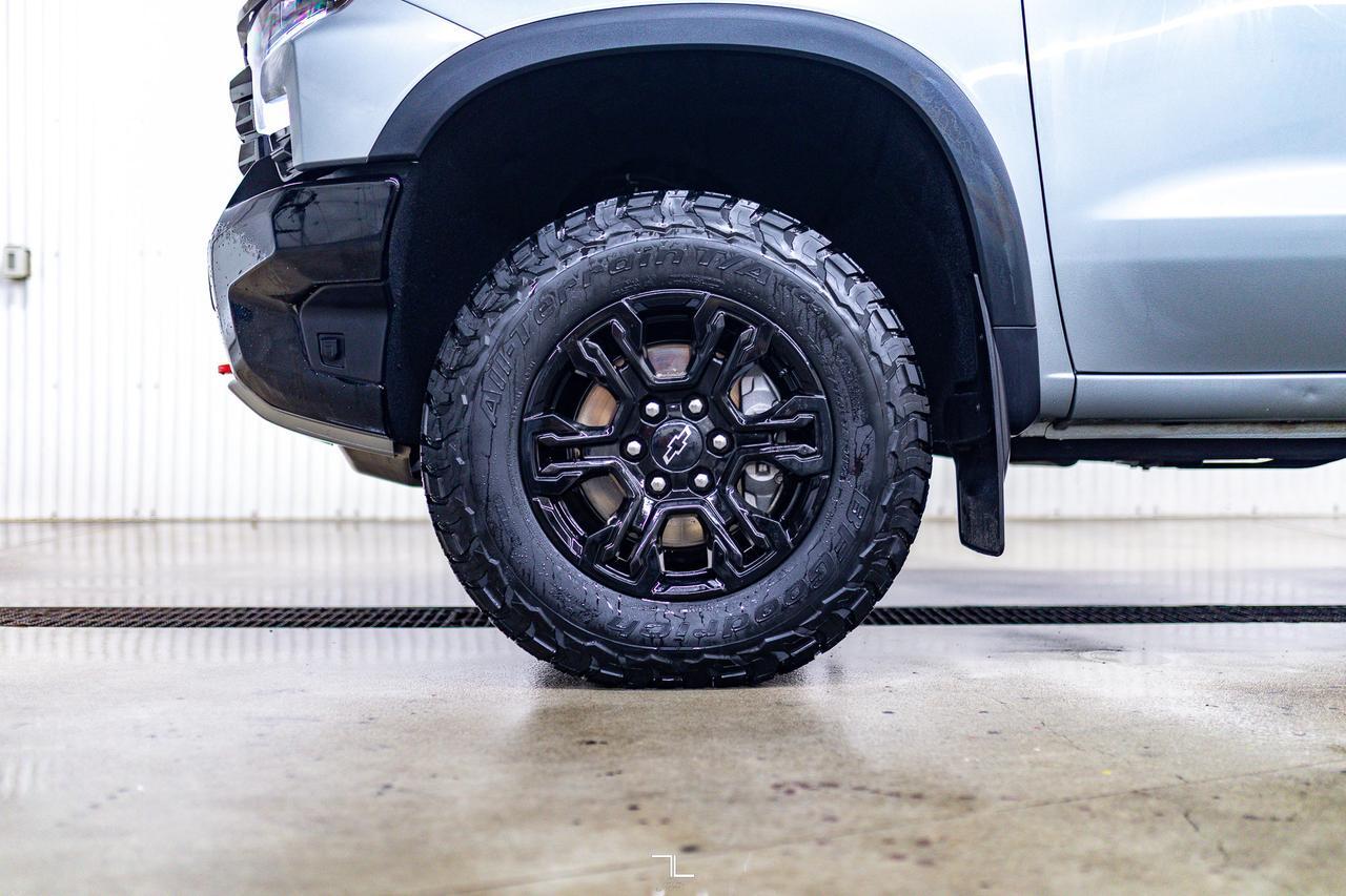 2024 Chevrolet Silverado 1500 4x4 Crew Cab ZR2 Leather Roof Nav BCam Red Deer AB