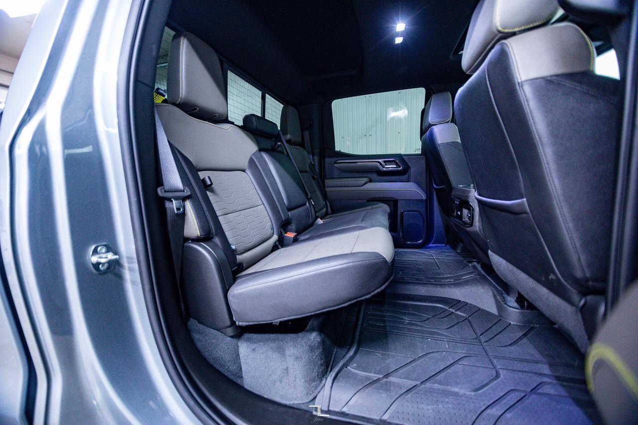 2024 Chevrolet Silverado 1500 4x4 Crew Cab ZR2 Leather Roof Nav BCam Red Deer AB