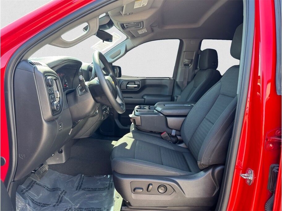 2024 Chevrolet Silverado 1500 Crew Cab Custom Pickup 4D 5 3/4 ft Folsom CA