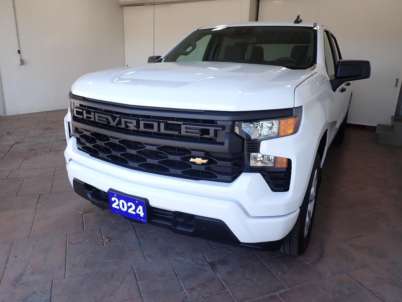 2024 Chevrolet Silverado 1500 Custom CREW CAB 4WD 6.5 BOX Listowel ON