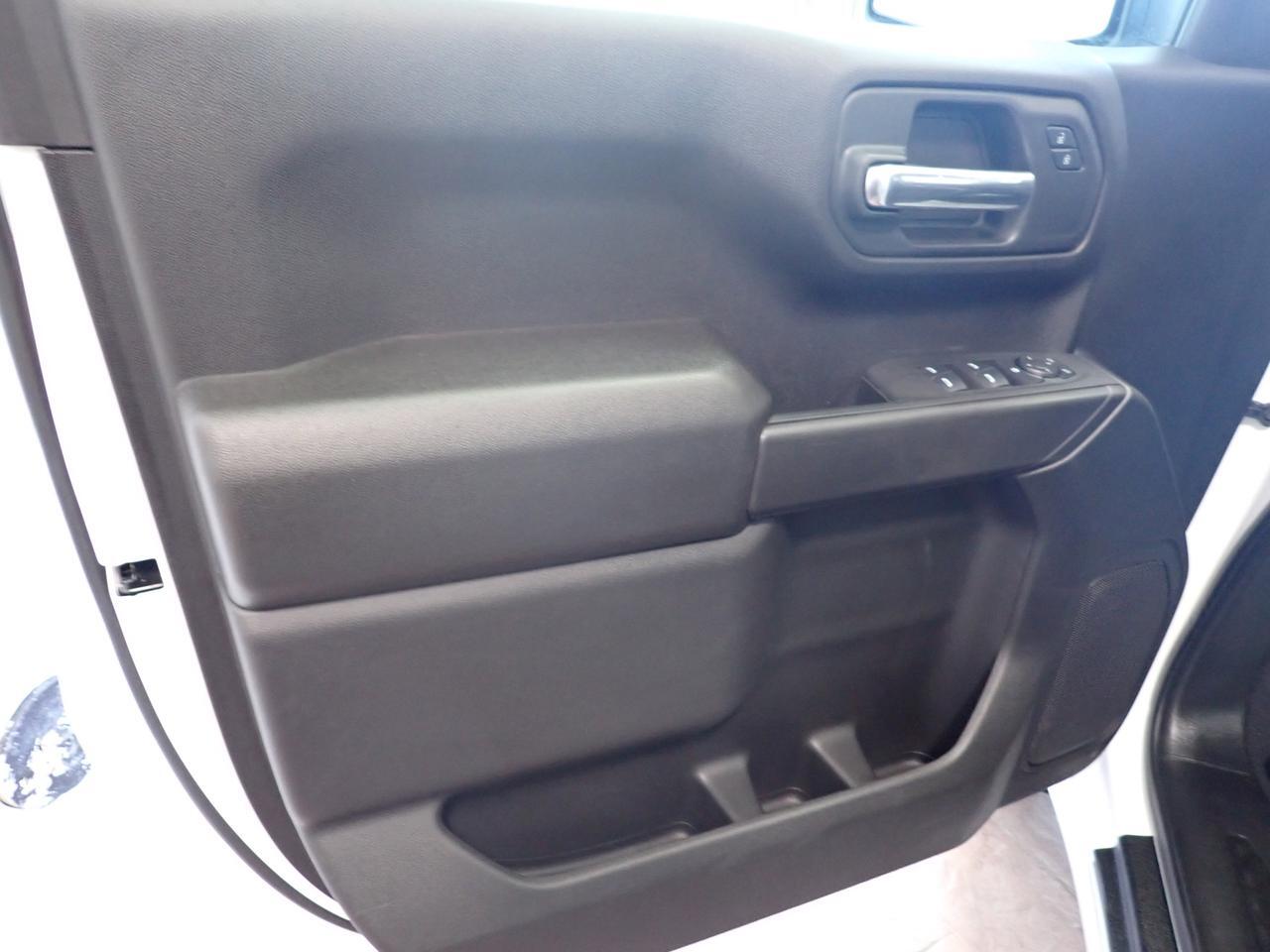 2024 Chevrolet Silverado 1500 Custom CREW CAB 4WD 6.5 BOX Listowel ON