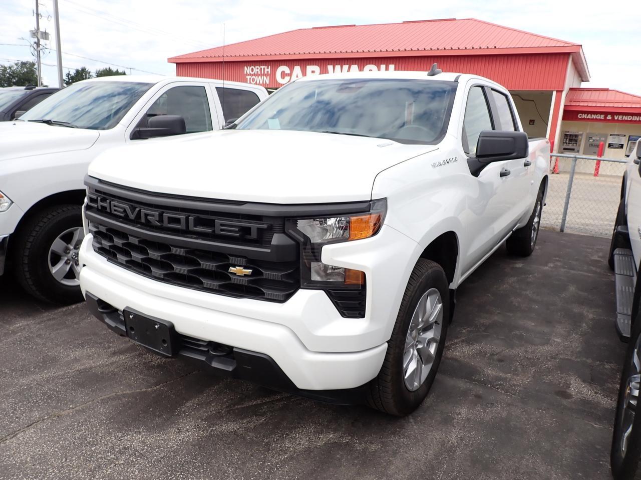 2024 Chevrolet Silverado 1500 Custom CREW CAB 4WD Listowel ON