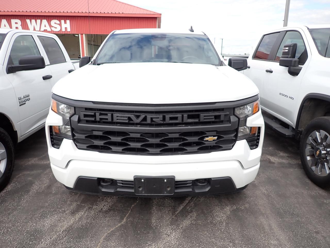 2024 Chevrolet Silverado 1500 Custom CREW CAB 4WD Listowel ON
