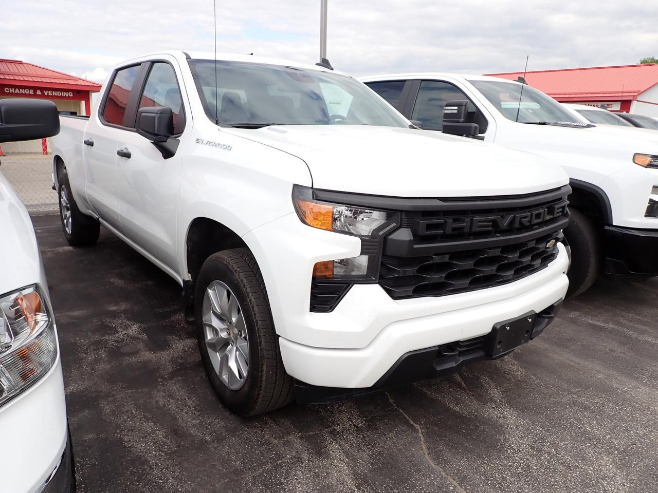 2024 Chevrolet Silverado 1500 Custom CREW CAB 4WD Listowel ON