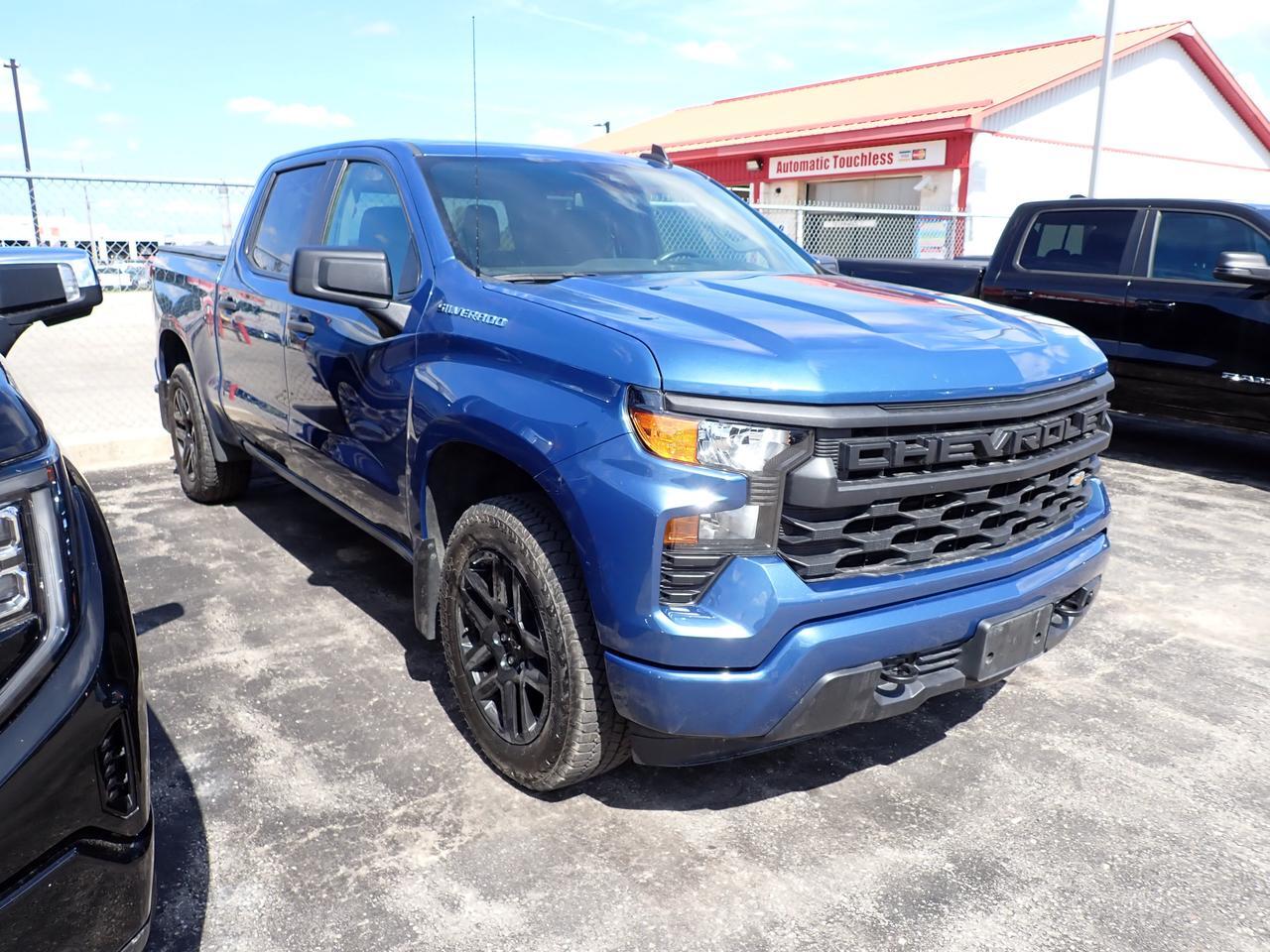 2024 Chevrolet Silverado 1500 Custom CREW CAB 4WD
