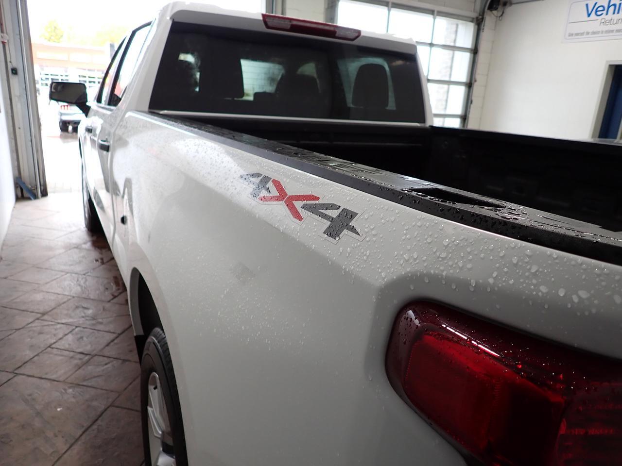 2024 Chevrolet Silverado 1500 Custom CREW CAB 4WD Listowel ON