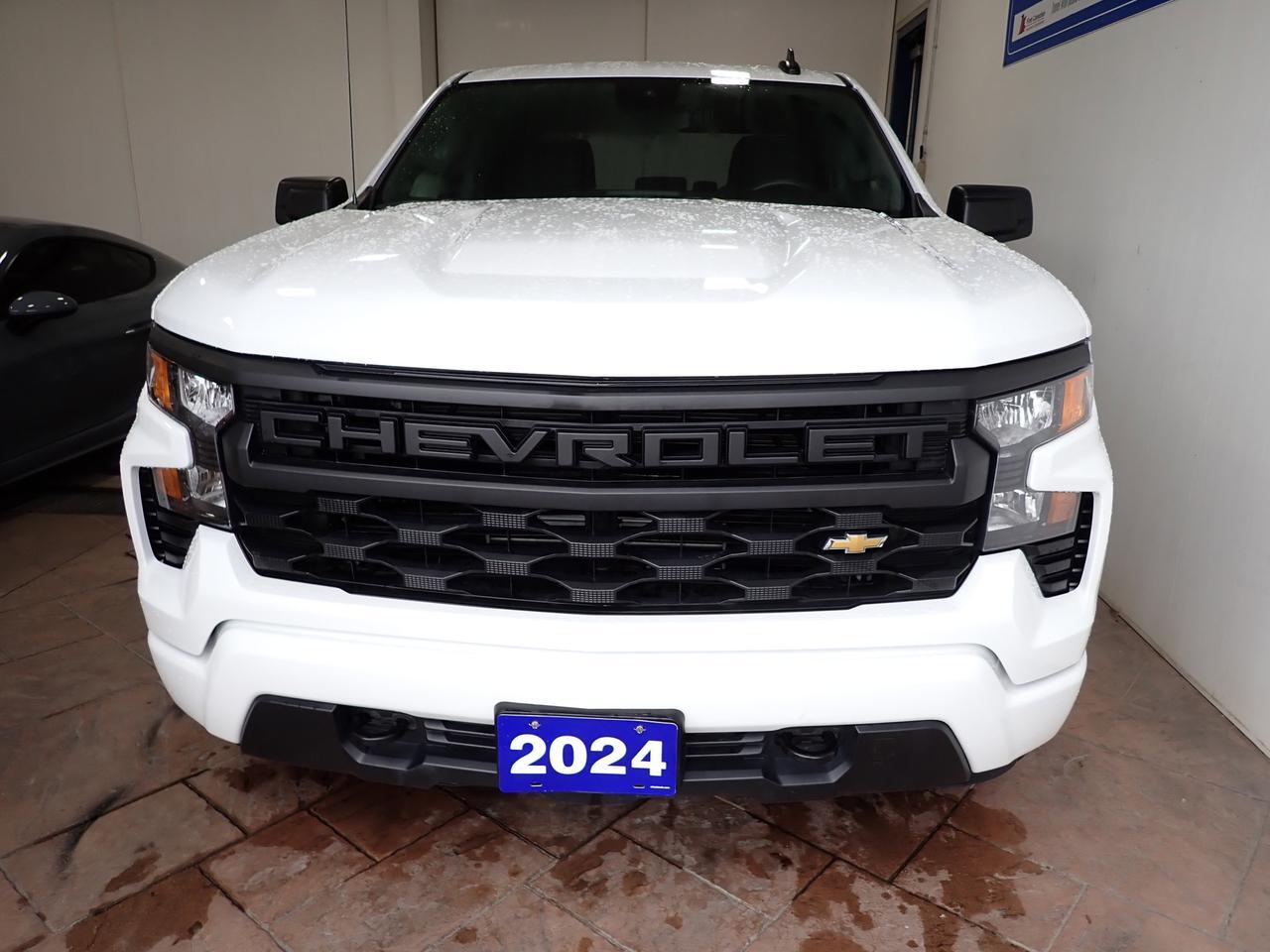 2024 Chevrolet Silverado 1500 Custom CREW CAB 4WD Listowel ON