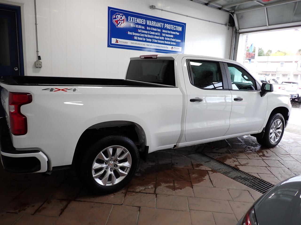 2024 Chevrolet Silverado 1500 Custom CREW CAB 4WD Listowel ON