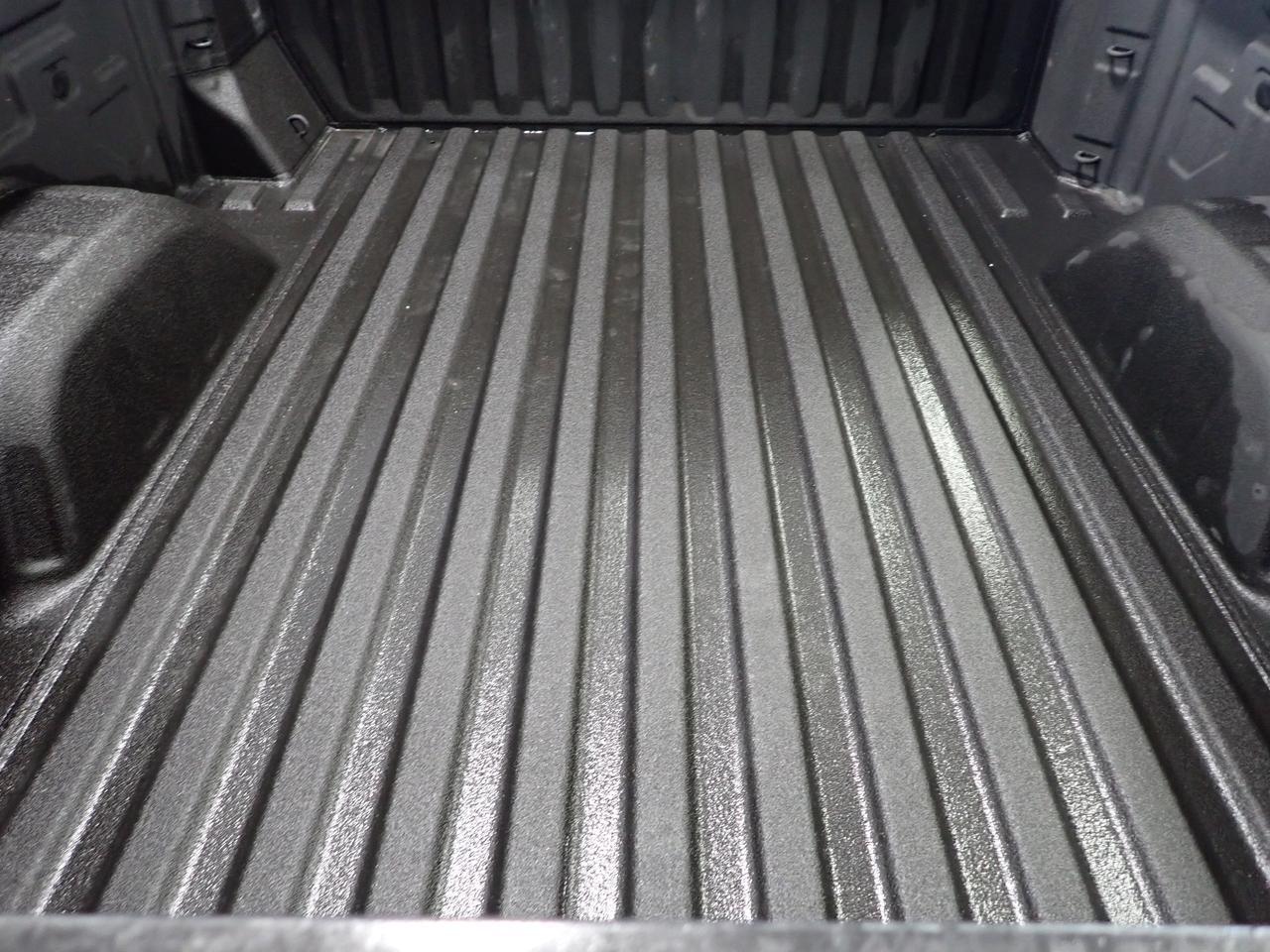 2024 Chevrolet Silverado 1500 Custom CREW CAB 4WD Listowel ON