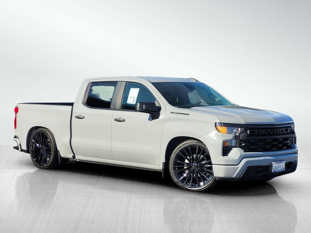 2024 Chevrolet Silverado 1500 Custom