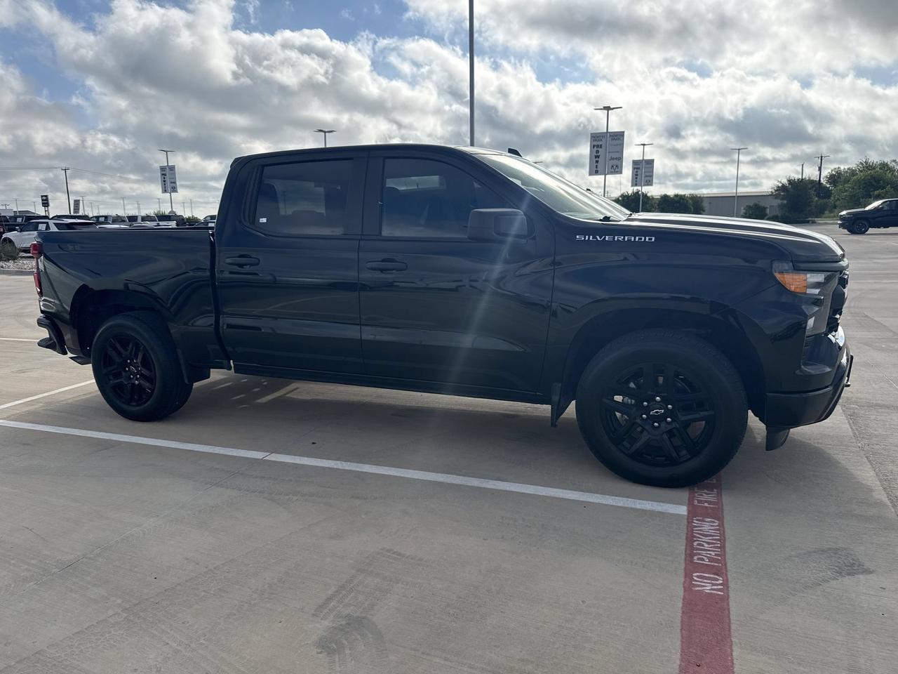 2024 Chevrolet Silverado 1500 Custom