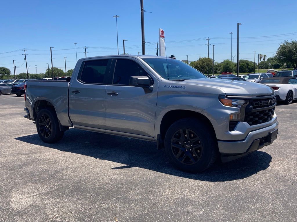 2024 Chevrolet Silverado 1500 Custom