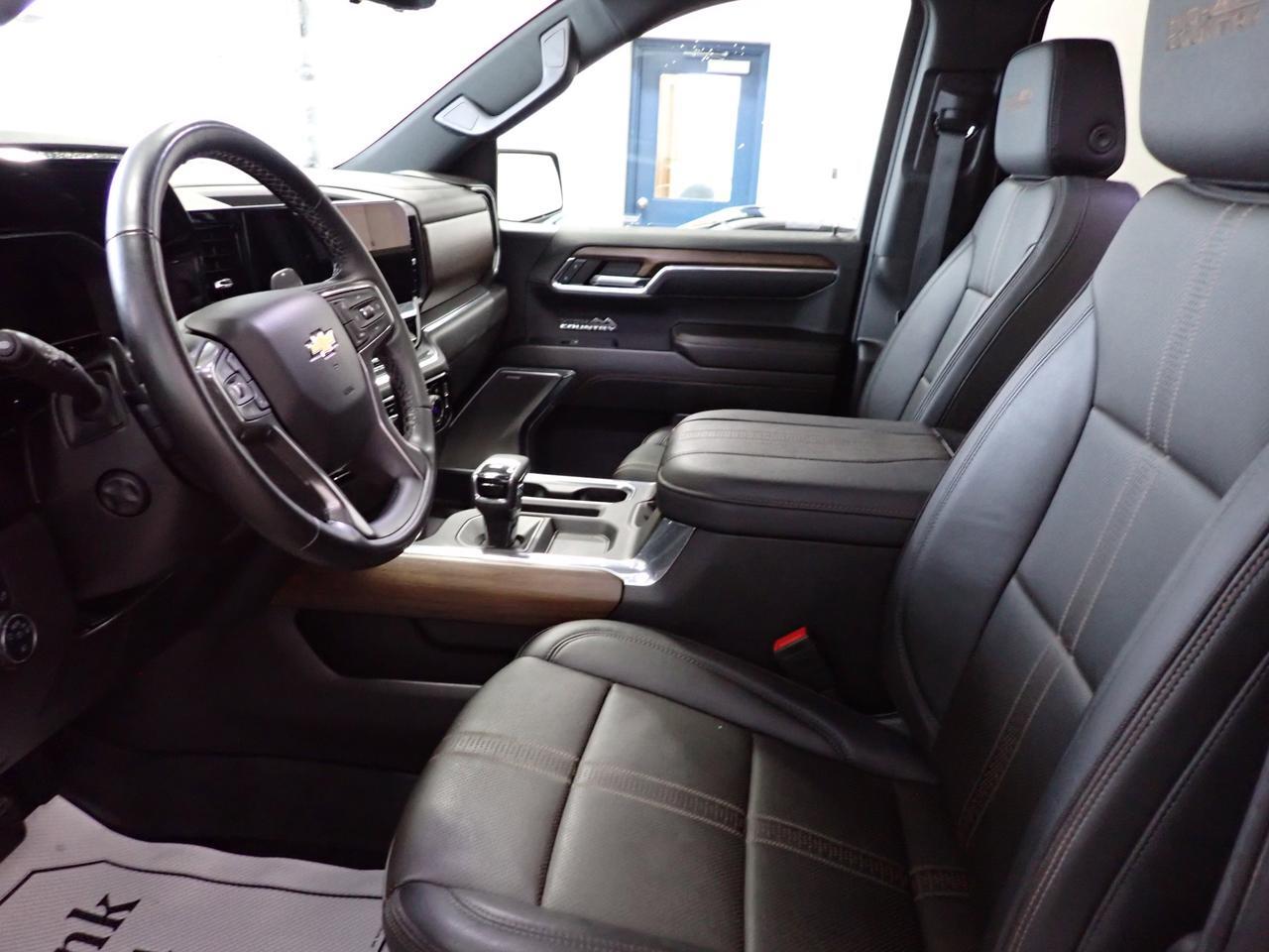 2024 Chevrolet Silverado 1500 High Country 4WD CREW LEATHER NAVI SUNROOF *DIESEL* Listowel ON