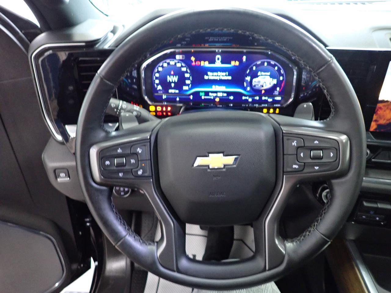 2024 Chevrolet Silverado 1500 High Country 4WD CREW LEATHER NAVI SUNROOF *DIESEL* Listowel ON