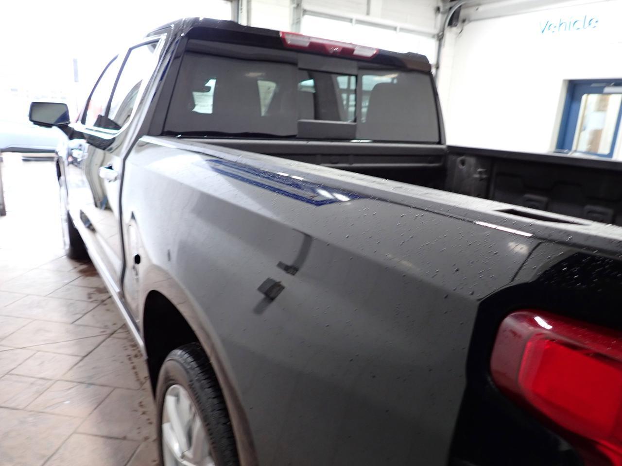 2024 Chevrolet Silverado 1500 High Country 5.5 BOX 4WD CREW LEATHER NAVI SUNROOF *DIESEL* Listowel ON